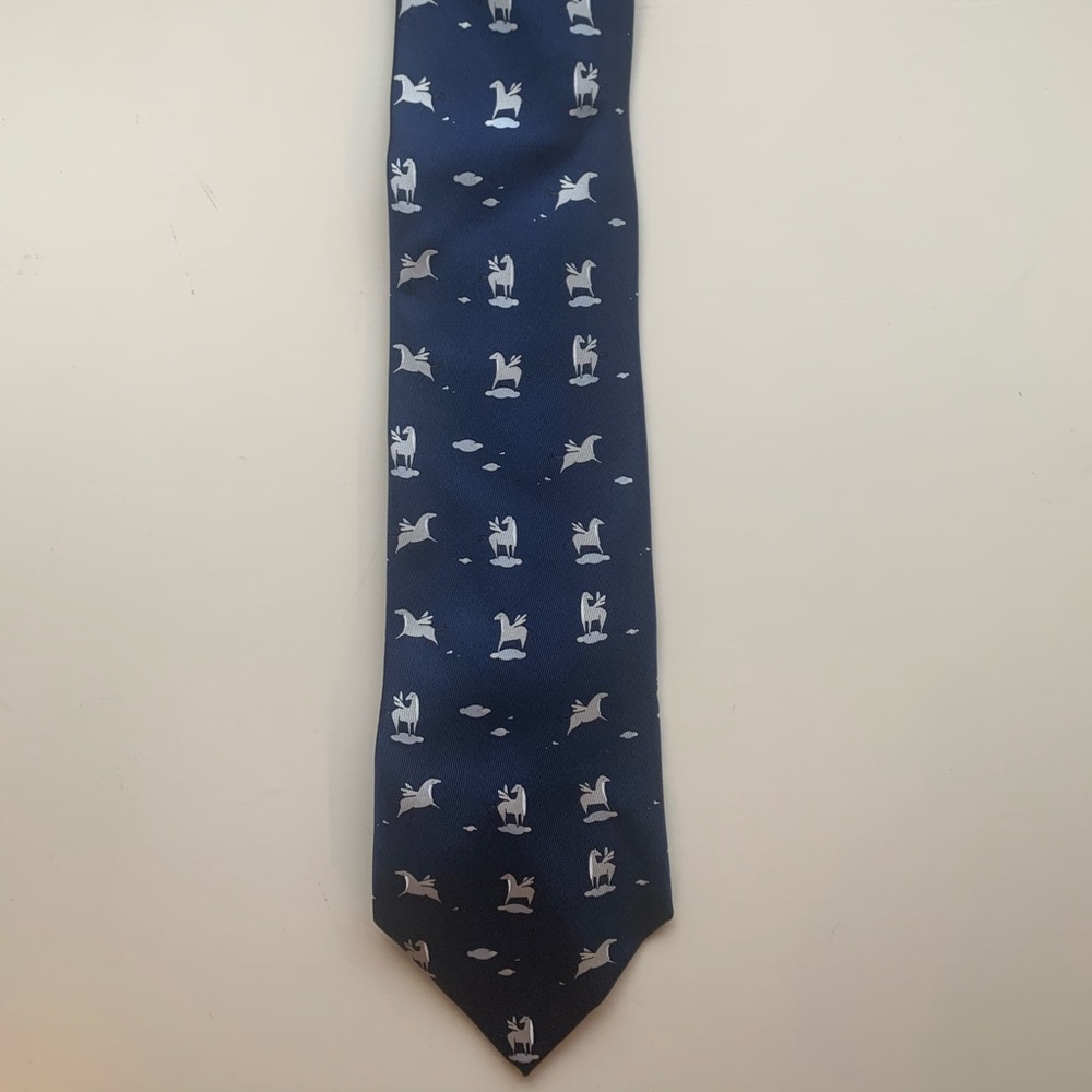 HERMES Pegasus pattern 100% silk tie